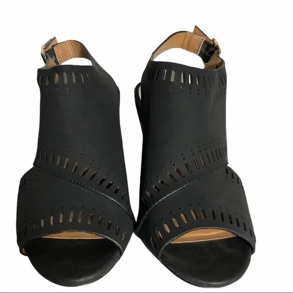 QUPID Slip on heels w Ankle Strap Blk Sz 5.5 - Picture 3 of 10